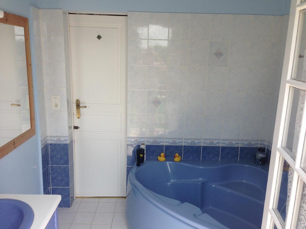Arret Et Aller Argagnon Room photo